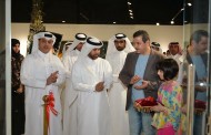 افتتح مؤخراً المعرض الشخصي ( اجساد وحروف راقصة ) للفنان العراقي (احمد علاوي )