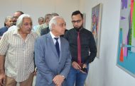تم افتتاح معرض ( تجريد_رومانسي ) للفنان التشكيلي الراحل ( كامل حسين )